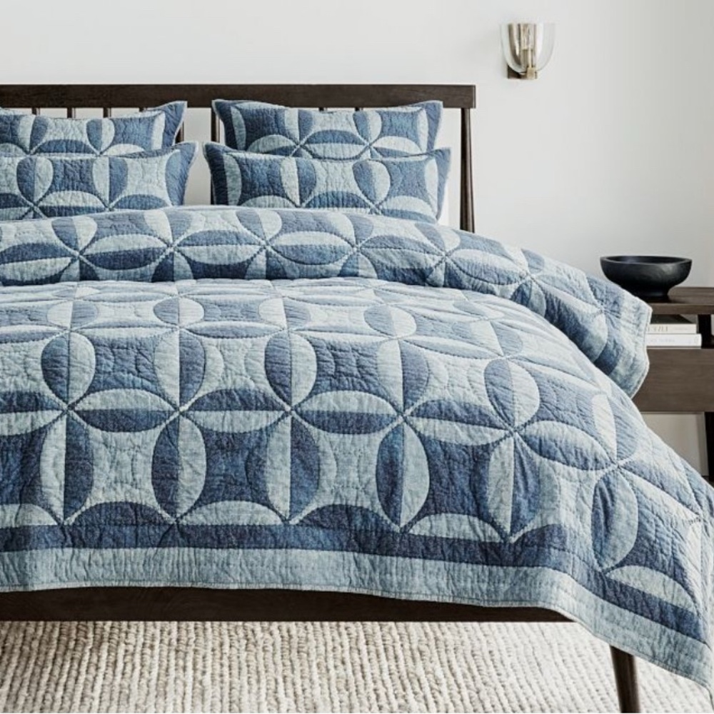NWT Pottery Barn Blue Geometric Pattern quilt King size